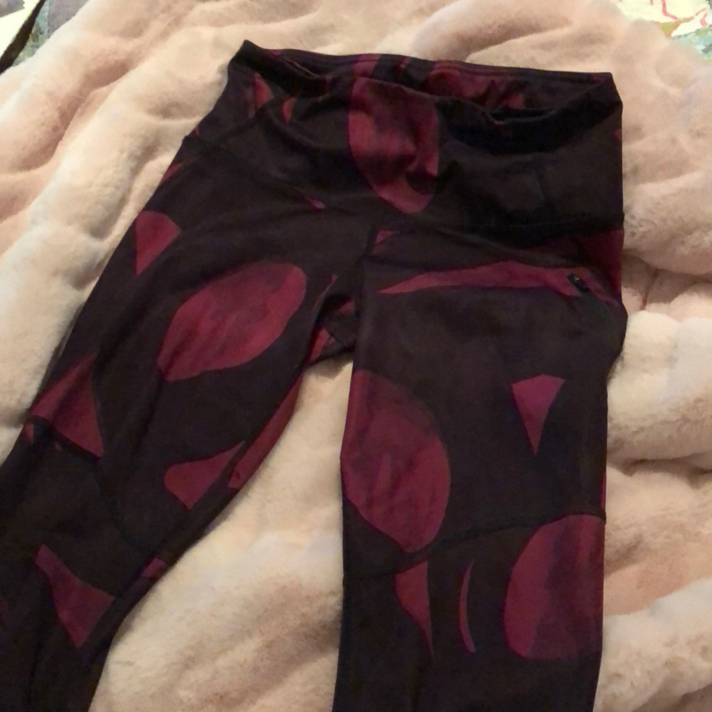 Lululemon cropped high waisted pants